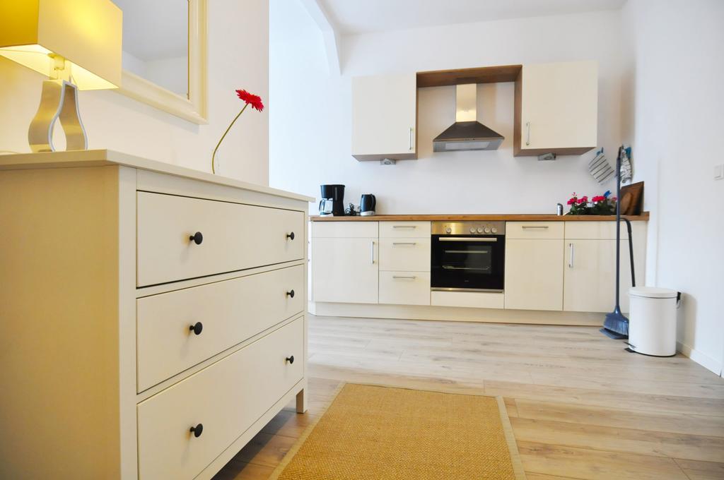Wertschaetzer II - Unter Der Wehme Apartment Detmold Ruang foto